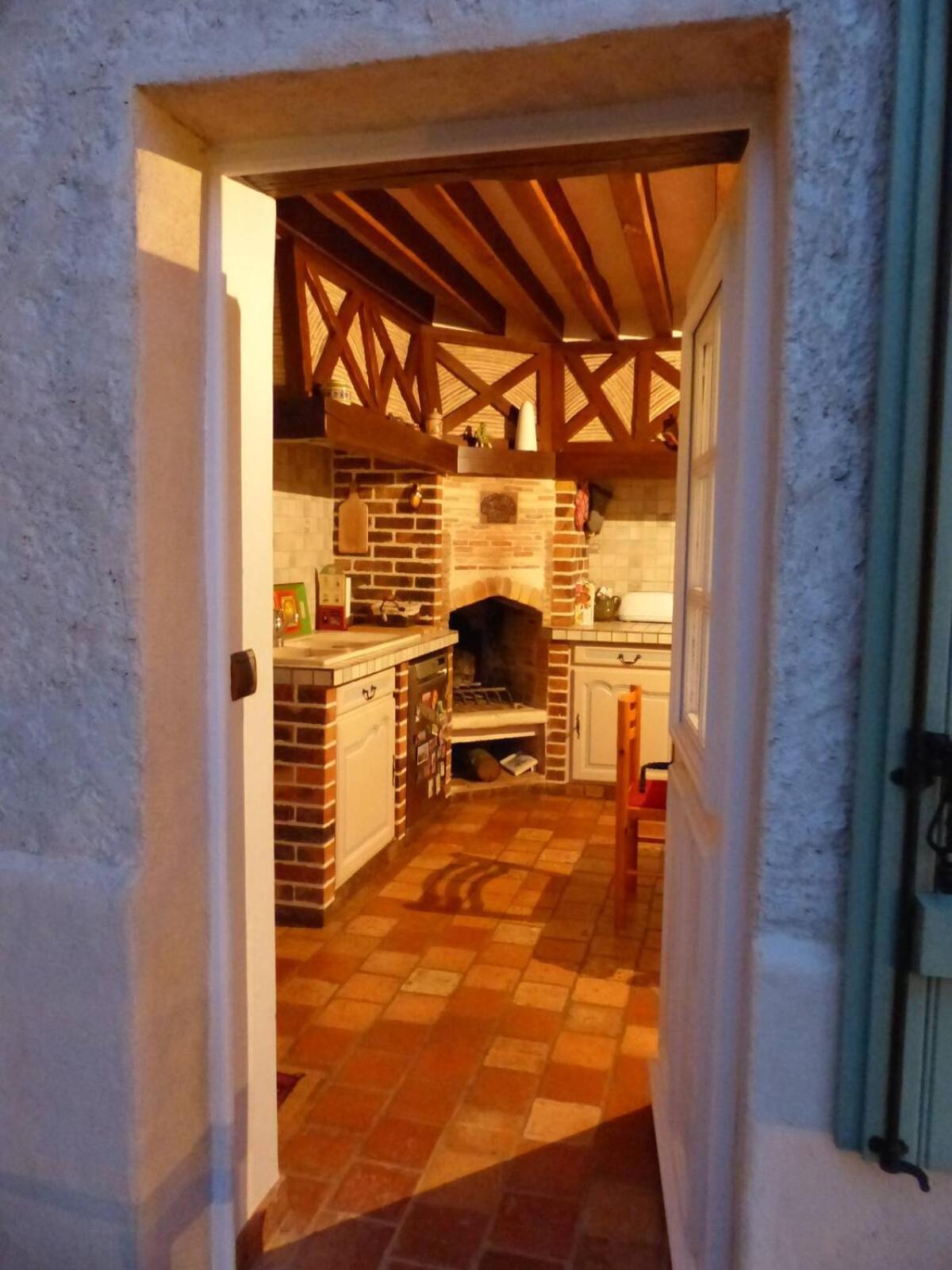 Maison D'Hotes La Source Magny-les-Hameaux Exterior foto